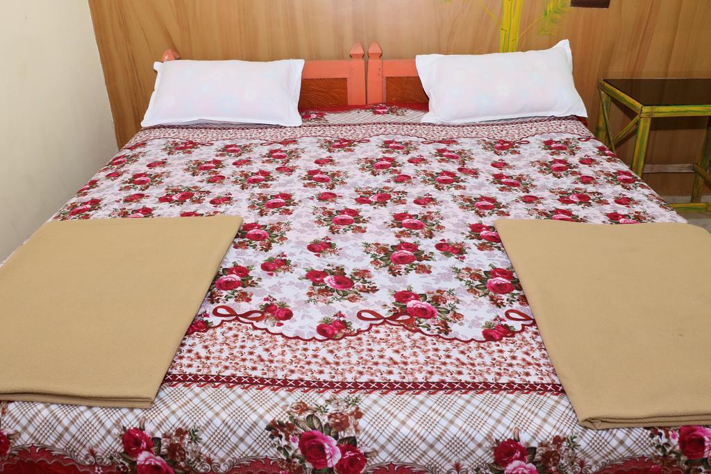 Jungleparadiso Homestay Thekkady Buitenkant foto