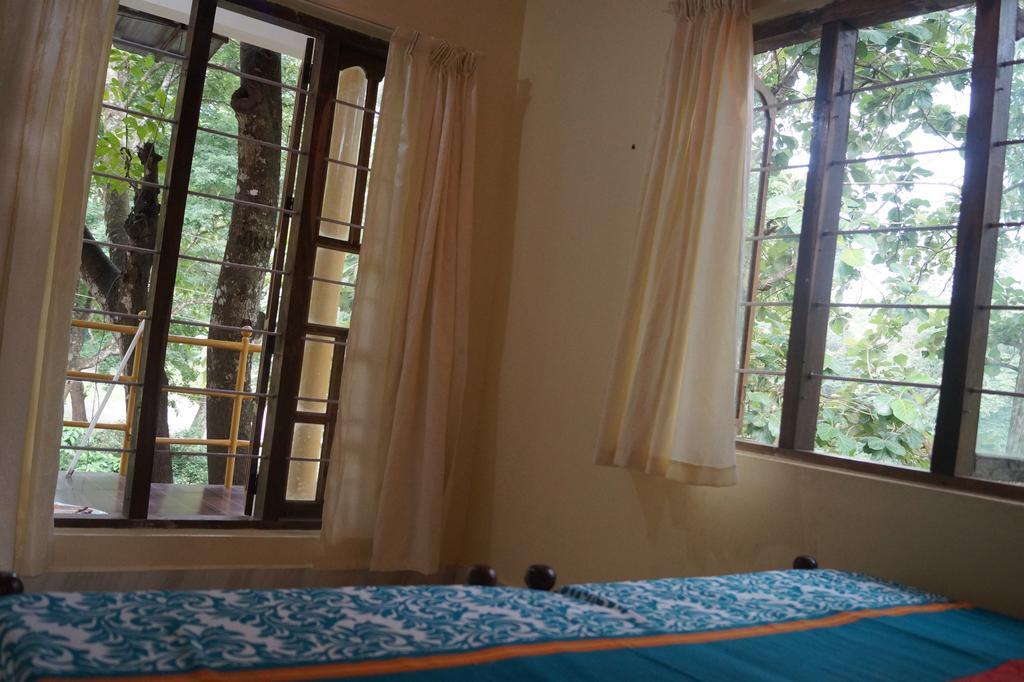 Jungleparadiso Homestay Thekkady Buitenkant foto